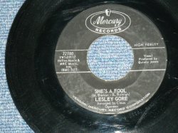 画像1: LESLEY GORE  -  SHE'S A FOOL : THE OLD CROWD ( Ex/Ex )  / 1963 US AMERICA ORIGINAL  Used 7" inch Single 