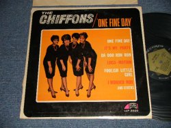 画像1: THE CHIFFONS - ONE FINE DAY (Ex/VG+++ Looks:Ex+) / 1963 US AMERICA ORIGINAL "CAPITOL RECORD CLUB Release" MONO Used LP  