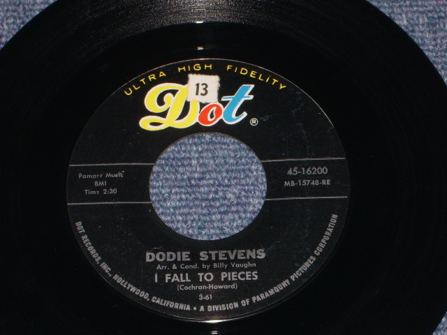 DODIE STEVENS - I FALL TO PIECES ( Ex+/Ex+ ) / 1961 US ORIGINAL 7