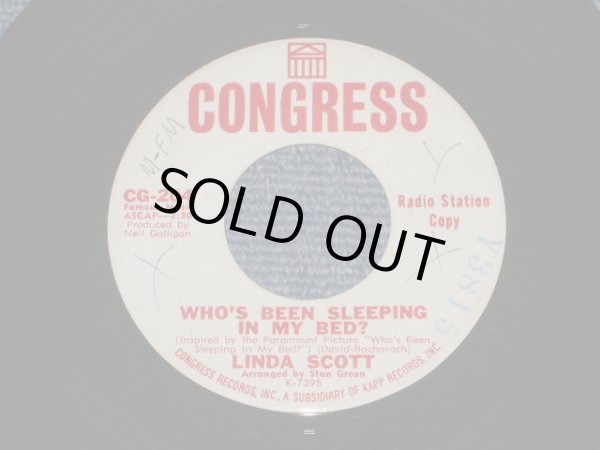 画像1: LINDA SCOTT - WHO'S BEEN SLEEPING IN MY BED? / 1964 US ORIGINAL WHITE LABEL PROMO 7" SINGLE  