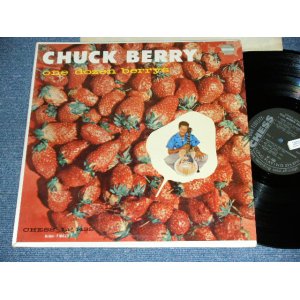 画像: CHUCK BERRY -  ONE DOZEN BERRY  ( Ex++/Ex+++ )  / 1958 US ORIGINAL "HEAVY Weight & BLACK With SILVER Print" Label Used MONO   LP 