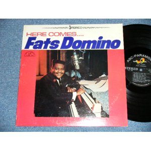 画像: FATS DOMINO - HERE COMES... ( Ex+/Ex++ )  / 1963 US AMERICA ORIGINAL STEREO  Used  LP 