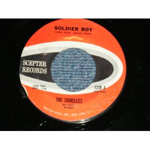 画像: THE SHIRELLES - SOLDIER BOY : LOVE IS A SWINGIN' THING ( Ex+++/Ex+++ WEAR ) / 1962 US AMERICA  Used 7" SINGLE