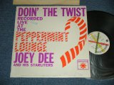 画像: JOEY DEE AND HIS STARLITERS - DOIN' THE TWIST RECORDED LIVE AT THE  AT THE PEPPERMINT LOUNGE (Ex+/Ex+ Looks:Ex++)  / 1961 US AMERICA ORIGINAL MONO Used  LP  