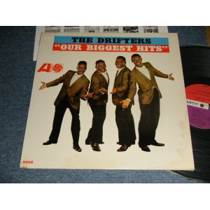 画像: THE DRIFTERS - UNDER THE BOARDWALK (1st PRESS JACKET) (Ex+++/Ex++) / 1964 US AMERICA ORIGINAL 1st Press "GREEN & BLUE with BLACK FUN Label" "MULTI-COLOR Photo on FRONT Cover in WHITE Jacket" MONO Used LP