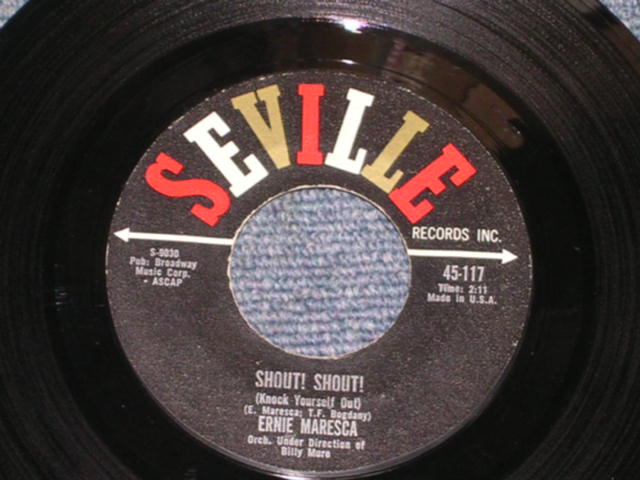 画像1: ERNIE MARESCA - SHOUT! SHOUT!( MINT-/MINT- ) / 1962 US ORIGINAL 7" SINGLE  