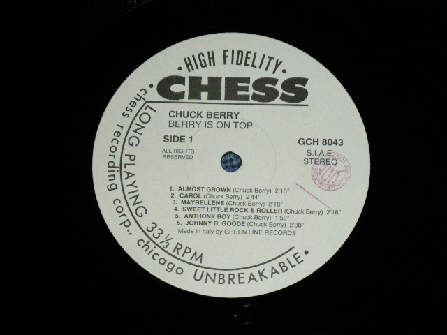 画像: CHUCK BERRY - IS ON TOP  /  1980's ?? ITALY REISSUE Used LP  