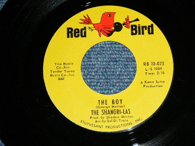 画像: THE SHANGRI-LAS - OUT IN THE STREET ( Ex+++/Ex+++ ) / 1965 US ORIGINAL Used 7" Single  
