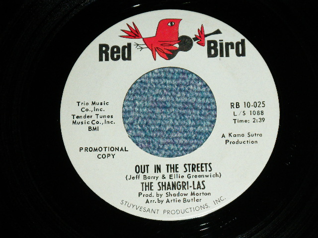 画像1: THE SHANGRI-LAS - OUT IN THE STREET ( Ex+++/Ex+++ ) / 1965 US ORIGINAL GRAY Label PROMO Used 7" Single  
