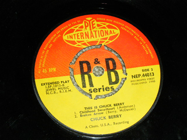 画像: CHUCK BERRY - THIS I S CHUCK BERRY  / 1963 UK ENGLANG ORIGINAL Used 7" inch EP