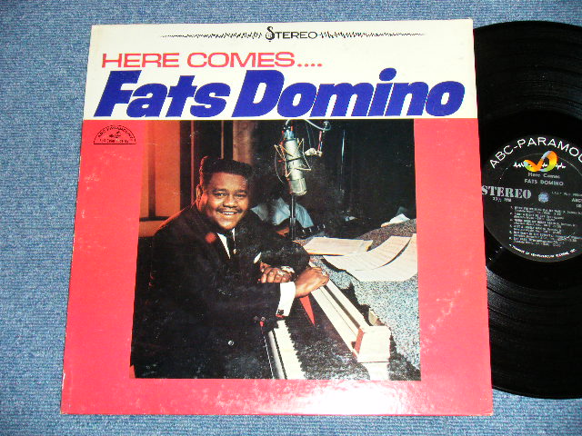 画像1: FATS DOMINO - HERE COMES... ( Ex+/Ex++ )  / 1963 US AMERICA ORIGINAL STEREO  Used  LP 