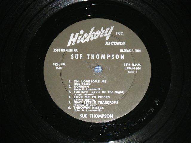 画像: SUE THOMPSON - MEET SUE THOMPSON ( Ex++/Ex+++ Looks:Ex++ EDSP) / 1962 US AMERICA ORIGINAL 1st Press "BLACK with SILVER Print Label" MONO Used LP  