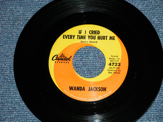 画像1: WANDA JACKSON - IF I CRIED EVERY TIME YOU HURT ME : LET MY LOVE WALK IN ( Ex+++/Ex+++ )  / 1962 US AMERICA ORIGINAL Used 7"Single