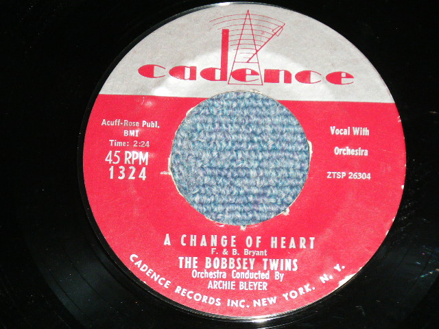 画像: The BOBBSEY TWINS (Girl Twins:Teen-Pop Duo) - PART-TIME GAL / A CHANGE OF HEART ( Ex+++/Ex+++) / 1957 US AMERICA ORIGINAL  Used  7" Single 