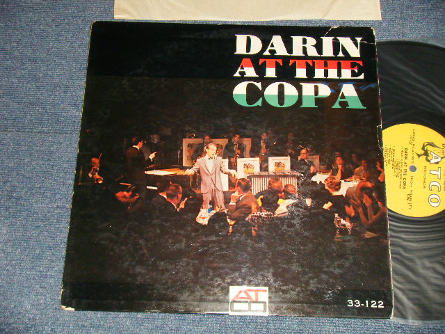 画像1: BOBBY DARIN - DARIN AT THE COPA (Ex-/Ex+ BROKEN, SPLIT) / 1960 US ORIGINAL 1st Press "YELLOW with HARP Label" MONO Used LP 