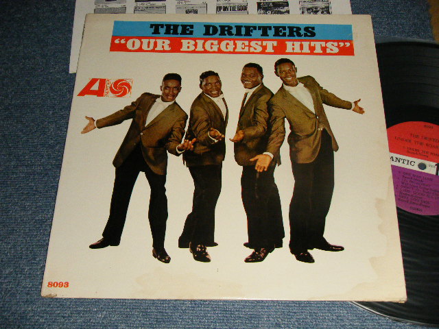 画像1: THE DRIFTERS - UNDER THE BOARDWALK (1st PRESS JACKET) (Ex+++/Ex++) / 1964 US AMERICA ORIGINAL 1st Press "GREEN & BLUE with BLACK FUN Label" "MULTI-COLOR Photo on FRONT Cover in WHITE Jacket" MONO Used LP